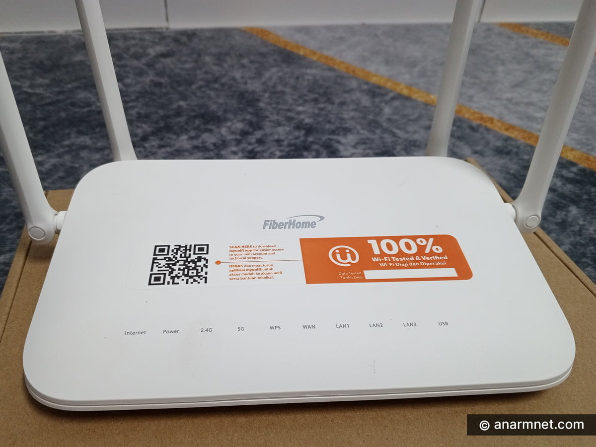Router baru 'FiberHome' daripada Unifi.